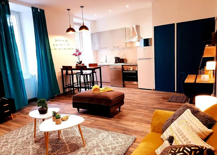 1 Liberte - 3a Апартаменты